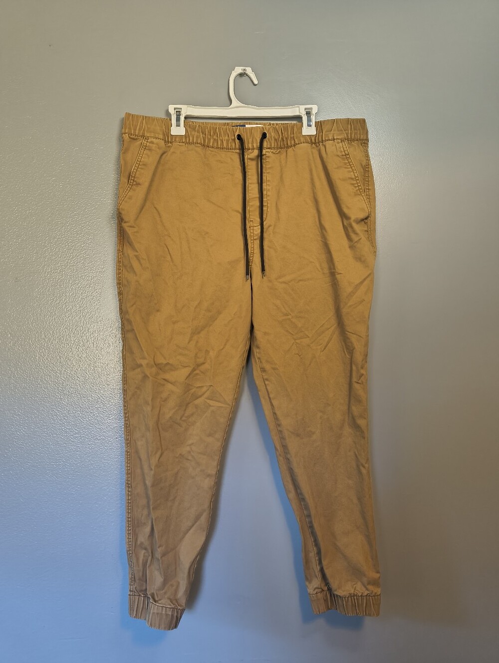 Men's Jogger Pants - Tan